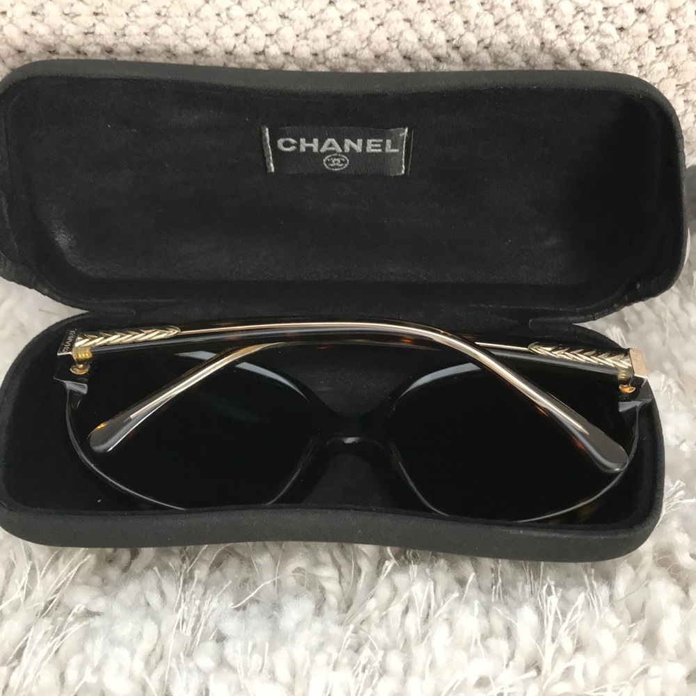 CHANEL sunglasses 5196 - Picture 14 of 14